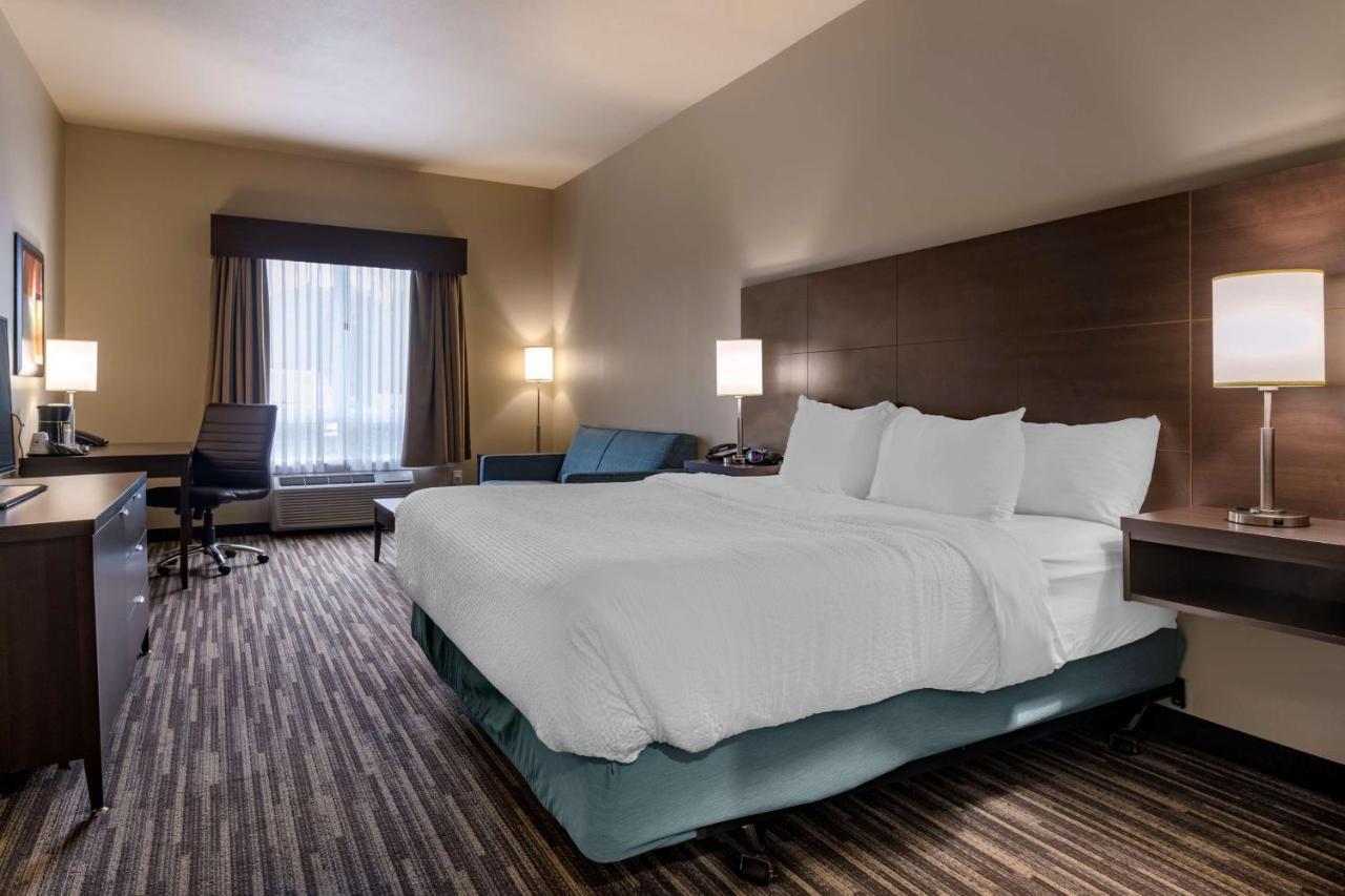Best Western Plus Dartmouth Hotel & Suites Exterior foto